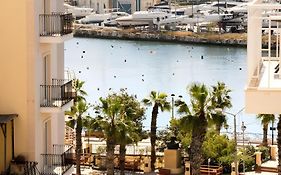 Stuart Rooms Gzira Promenade